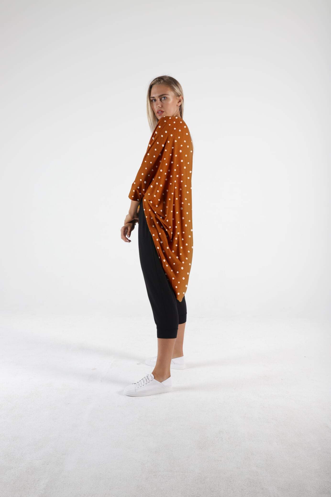 Betty Basics Santorini Cardigan Rust Spot